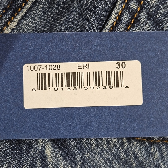 NWT Daily Blue By AG MANTRA Barrel Leg Jeans Size 30 - Picture 6 of 8